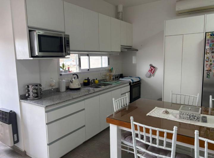 Casa · 55m² · 3 Ambientes · 1 Cochera
