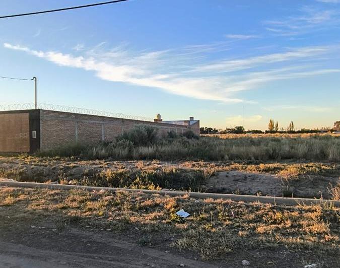Terreno · 677m²