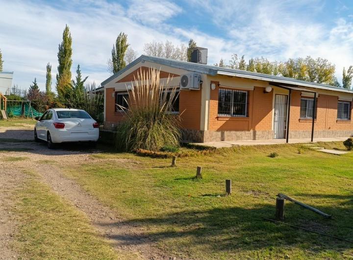Casa · 200m² · 4 Ambientes · 1 Cochera