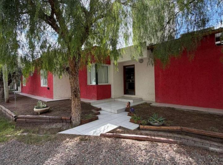 Casa · 117m² · 4 Ambientes · 2 Cocheras