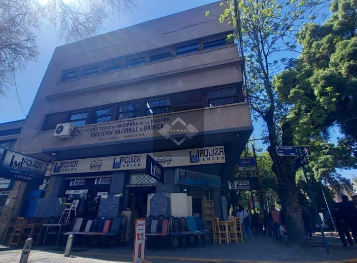 Edificio · 550m²