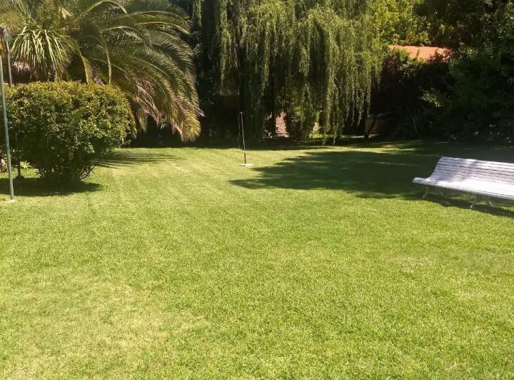 Casa · 400m² · 6 Ambientes · 4 Cocheras