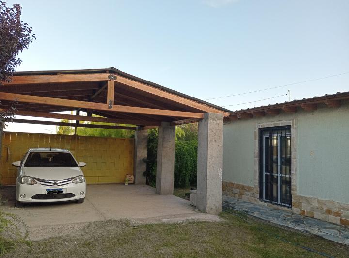 Casa · 122m² · 4 Ambientes · 2 Cocheras