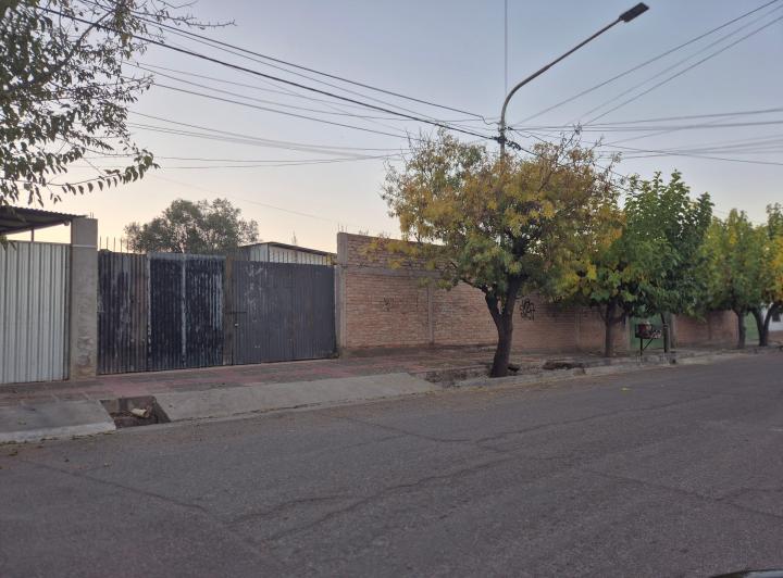 Terreno · 694m²