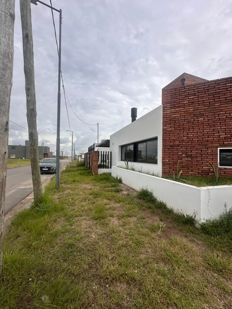 VENDO DUPLEX QUEBRADAS DE MANANTIALES - DOS DORMITORIOS - DOS BAÑOS - mj