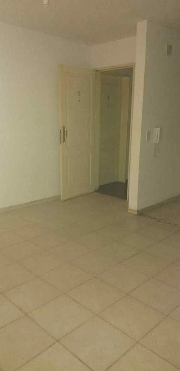 Dpto 1 dormitorio con balcón a metros de Av. Estrada