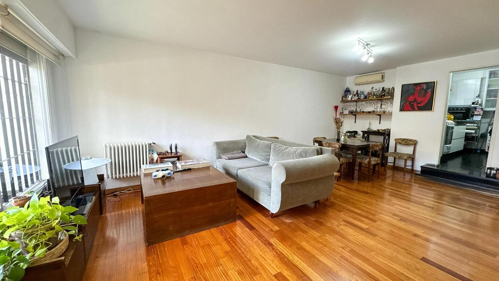 Venta casa 5ambientes con dependencia Olivos