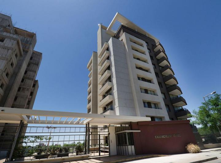 Edificio · 61m² · 3 Ambientes · 1 Cochera