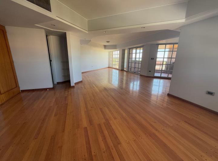Departamento · 211m² · 5 Ambientes · 2 Cocheras