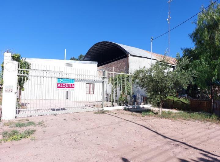Bodega-Galpón · 300m²