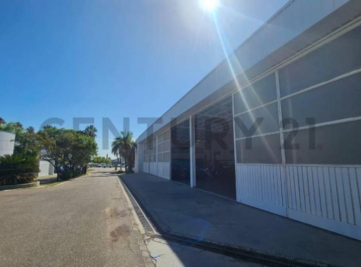 Bodega-Galpón · 862m² · 10 Cocheras