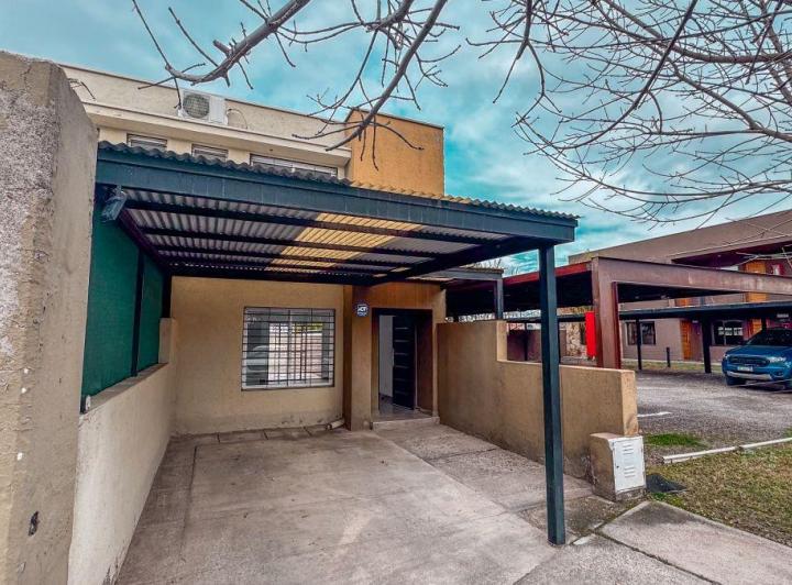 Casa · 100m² · 4 Ambientes · 1 Cochera