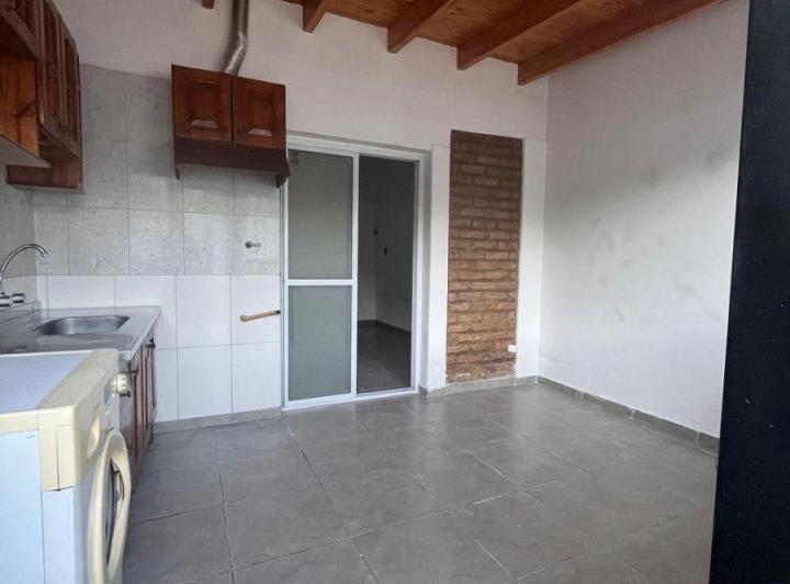 Departamento · 40m² · 2 Ambientes · 1 Cochera