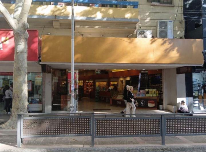 Local comercial · 540m² · 5 Ambientes
