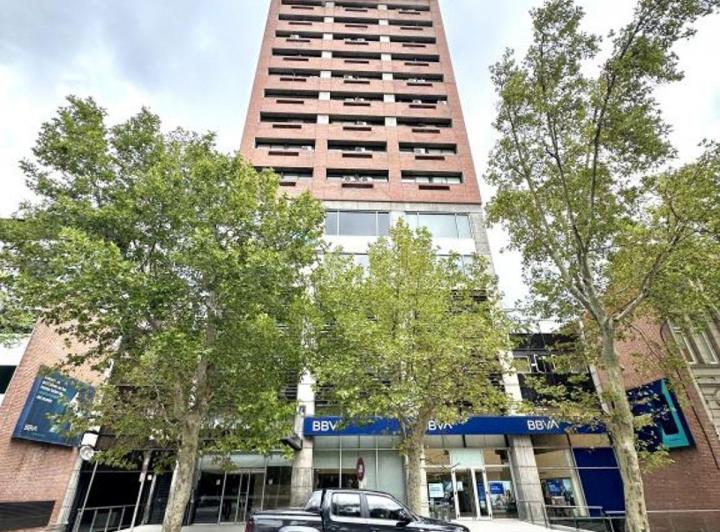 Oficina comercial · 25m² · 1 Ambiente · 1 Cochera