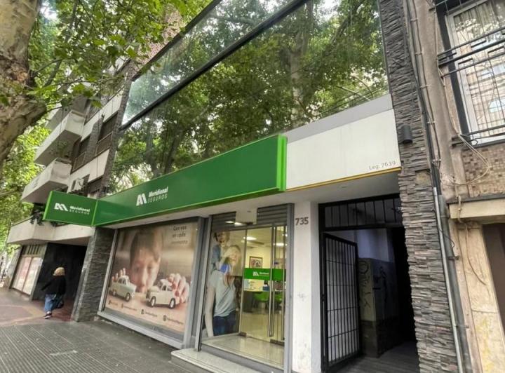 Oficina comercial · 140m²