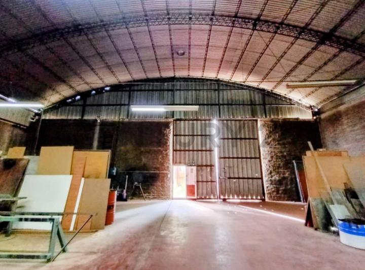 Bodega-Galpón · 600m² · 2 Ambientes