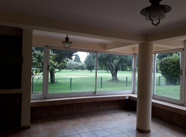 Casa · 290m² · 6 Ambientes · 2 Cocheras