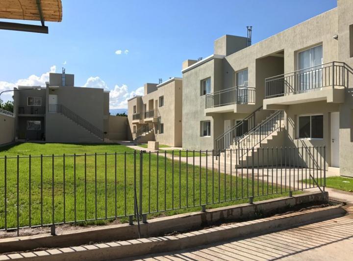Departamento · 2m² · 3 Ambientes · 1 Cochera