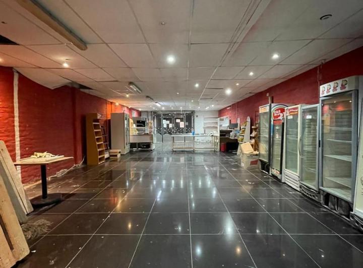 Local comercial · 300m² · 6 Ambientes