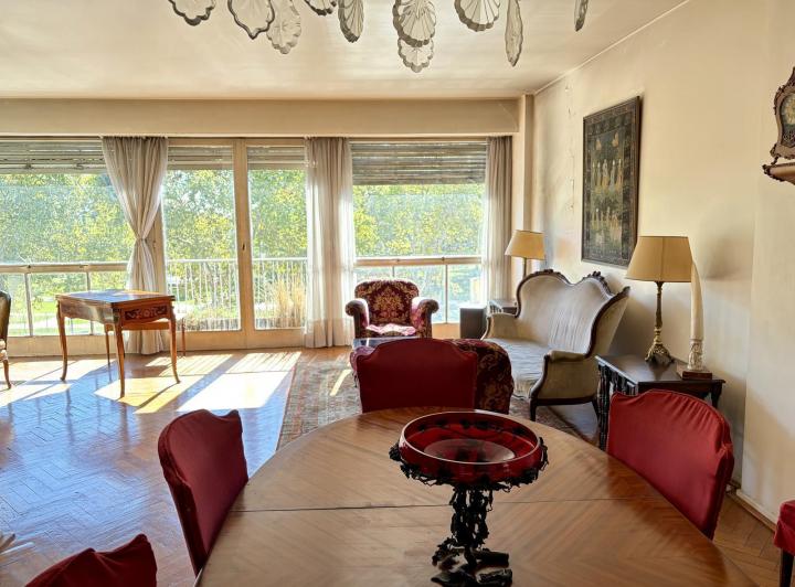 Departamento · 202m² · 6 Ambientes · 1 Cochera