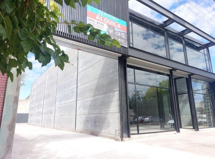 Local comercial · 362m² · 12 Cocheras