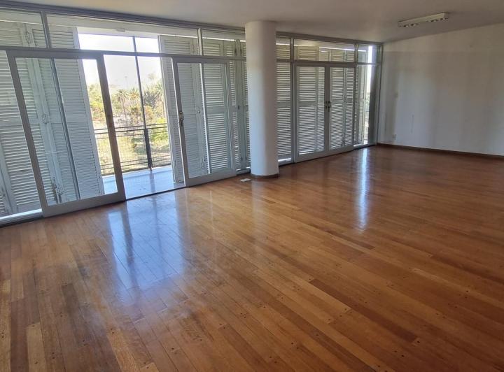 Departamento · 135m² · 3 Dormitorios · 1 Cochera
