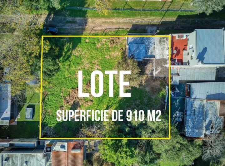 Terreno · 910m²