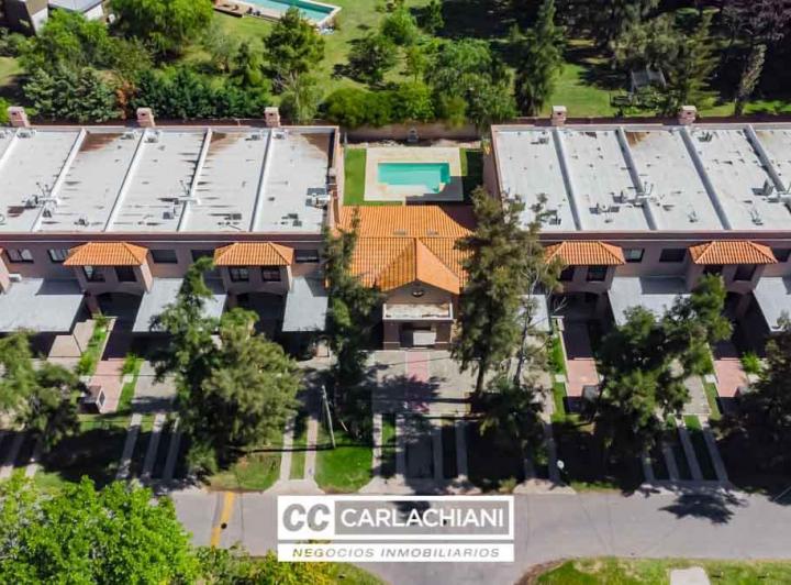 Casa · 119m² · 4 Ambientes · 2 Cocheras