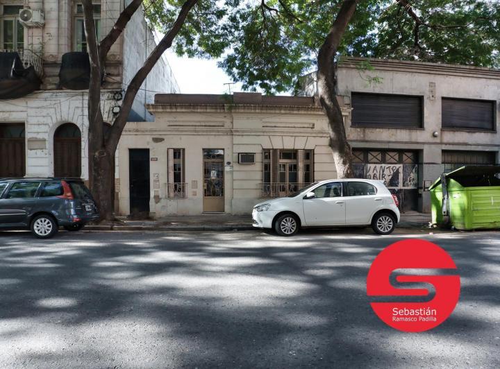 Terreno · 128m² · 6 Ambientes