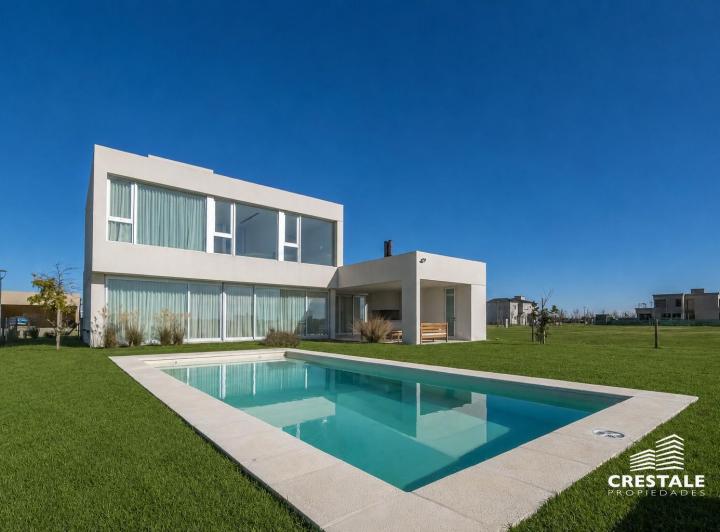 Casa · 205m² · 5 Ambientes · 3 Cocheras