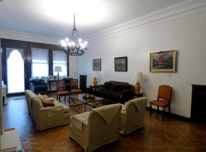 Casa · 865m² · 15 Dormitorios