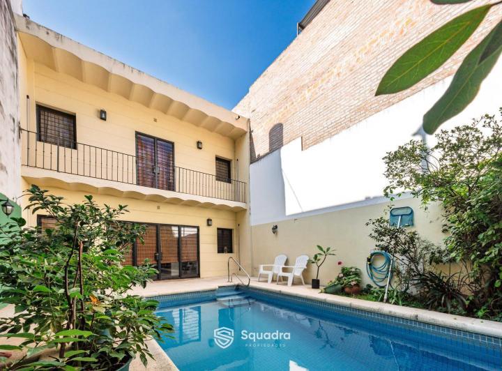 Casa · 280m² · 7 Ambientes