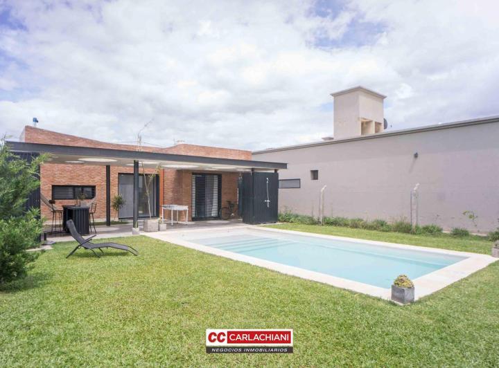 Casa · 98m² · 3 Ambientes · 1 Cochera