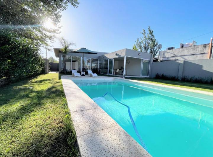 Casa · 130m² · 3 Ambientes