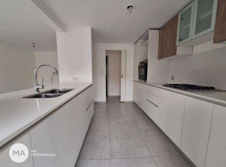 Departamento · 107m² · 4 Ambientes · 2 Cocheras