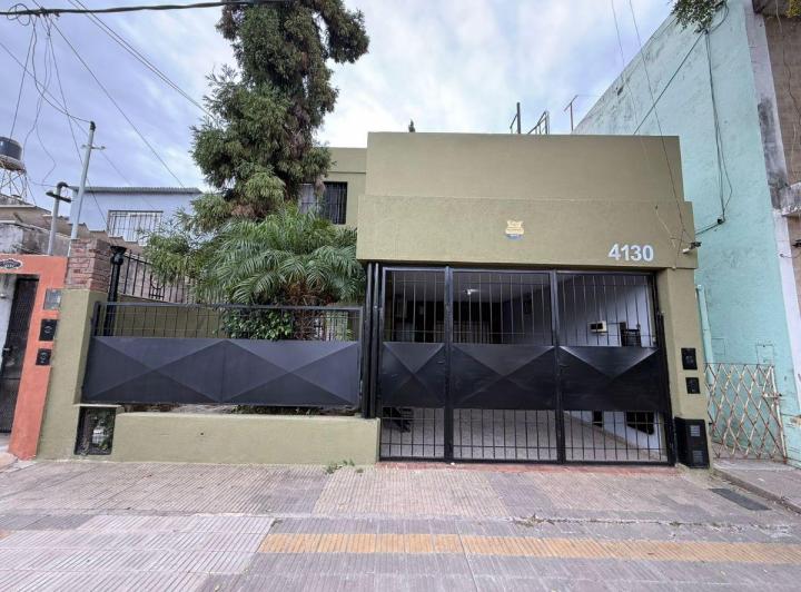Casa · 285m² · 5 Ambientes · 1 Cochera