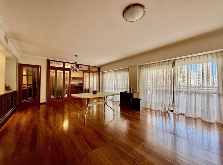 Departamento · 164m² · 4 Ambientes · 2 Cocheras