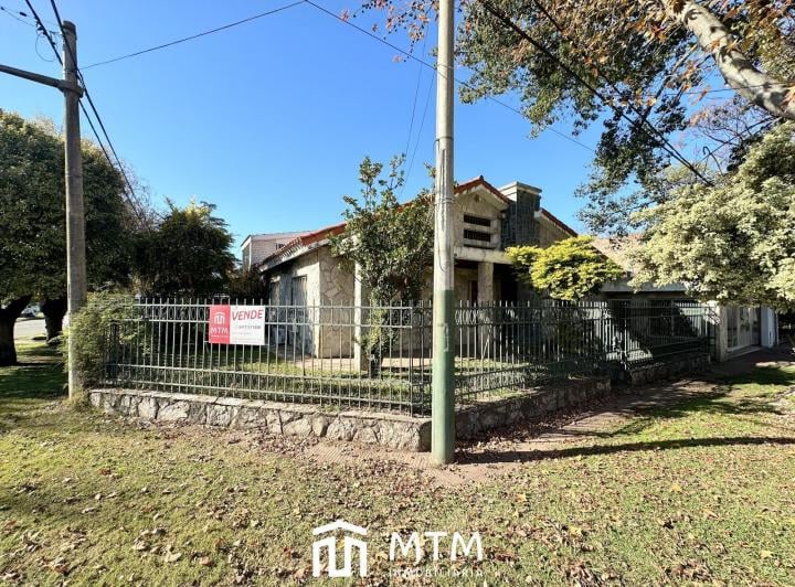 Casa · 156m² · 2 Dormitorios · 1 Cochera