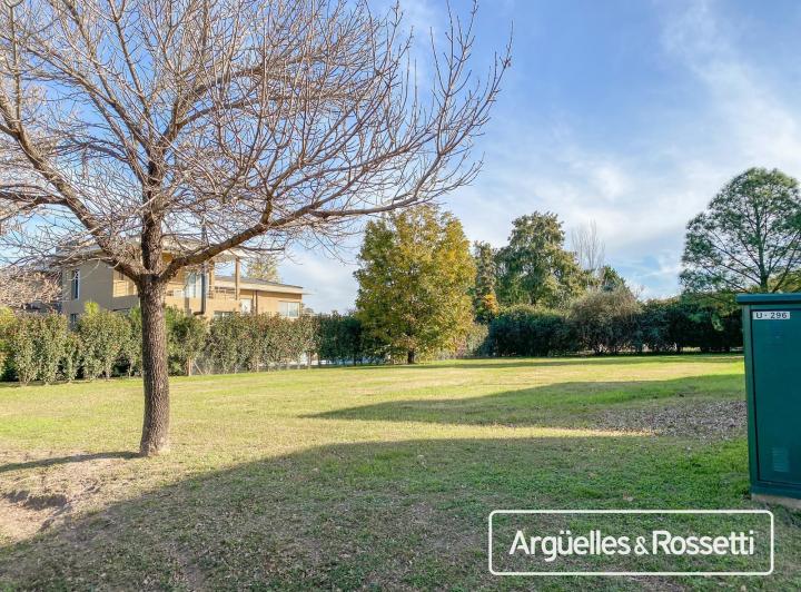Terreno · 1200m²