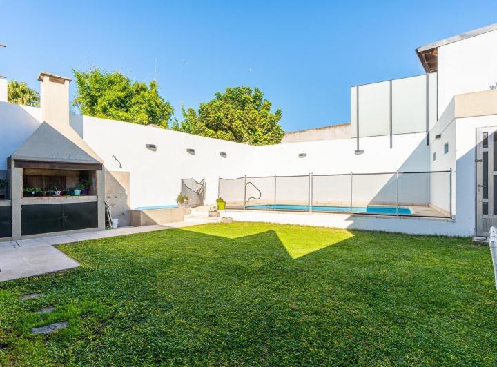 Casa · 154m² · 4 Ambientes · 1 Cochera