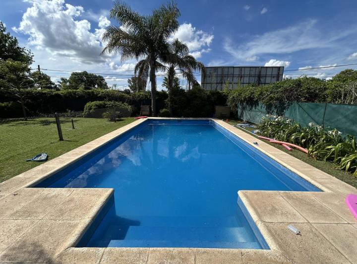 Casa · 179m² · 5 Ambientes · 2 Cocheras