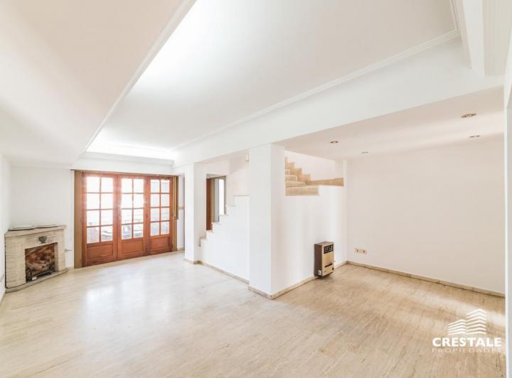 Casa · 120m² · 7 Ambientes · 3 Cocheras