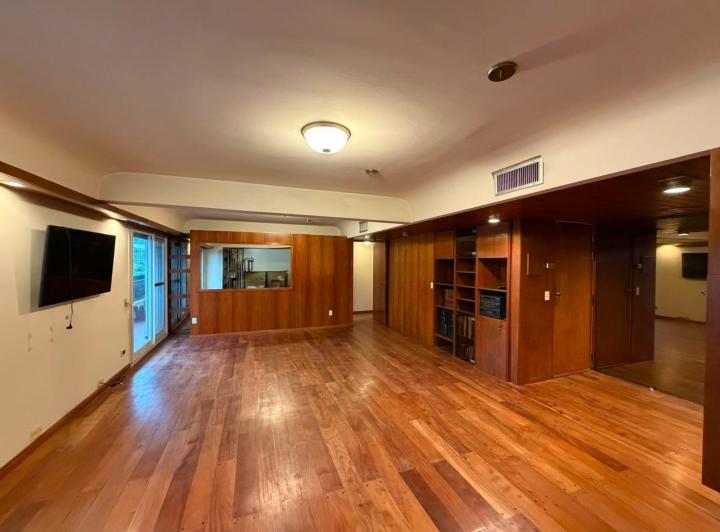 Departamento · 144m² · 6 Ambientes · 1 Cochera
