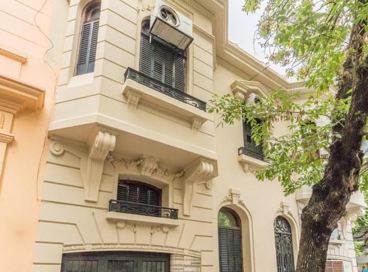 Casa · 158m² · 5 Ambientes · 1 Cochera