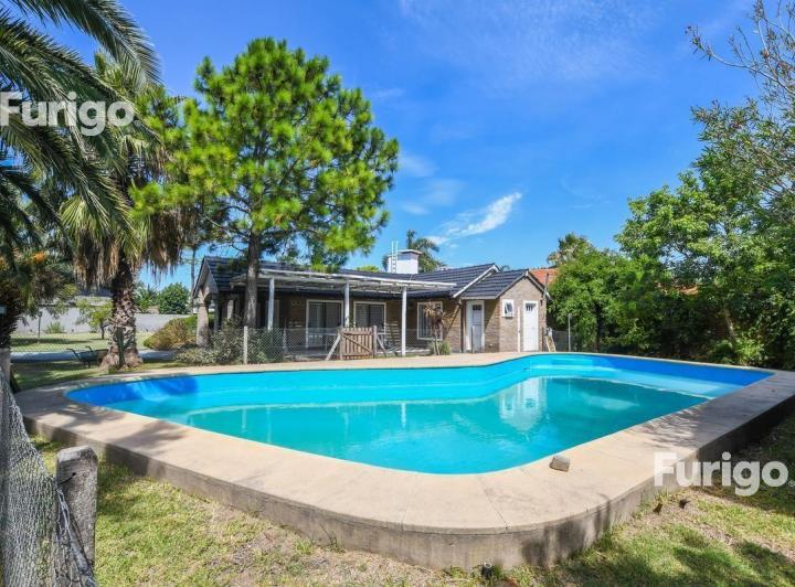 Casa · 150m² · 5 Ambientes · 2 Cocheras