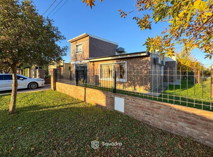 Casa · 160m² · 5 Ambientes · 2 Cocheras
