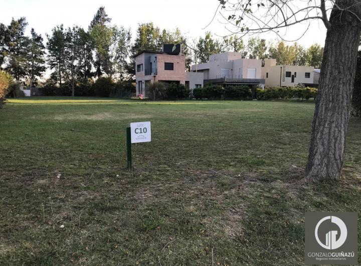 Terreno · 450m²