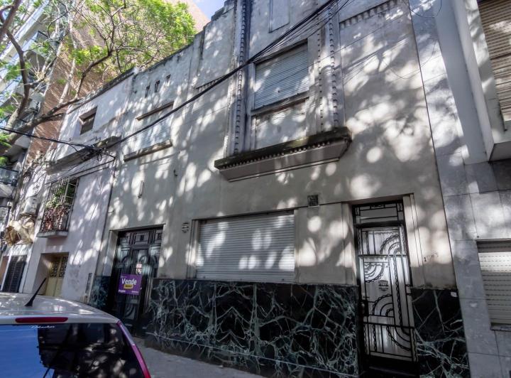 Casa · 215m² · 5 Ambientes · 1 Cochera
