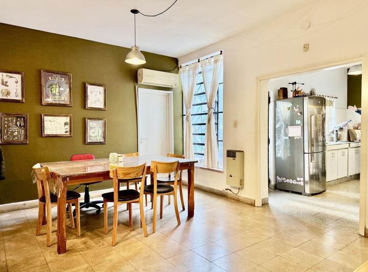 Casa · 160m² · 3 Ambientes · 1 Cochera